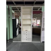 https://moebelbedburg.de/23474-thickbox_default/garderobenschrank-axor-arena-system-garderobe-mit-spiegelturen.jpg